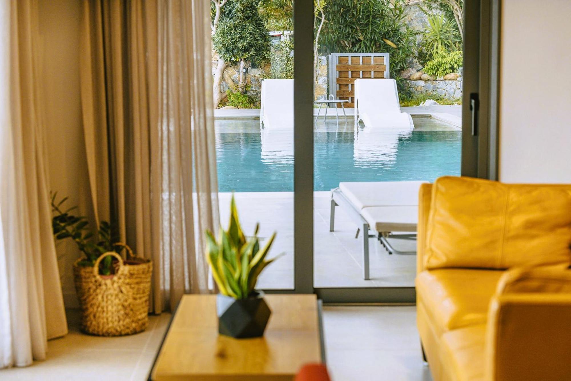 Anemos Luxury Villas Rodakino Exterior photo