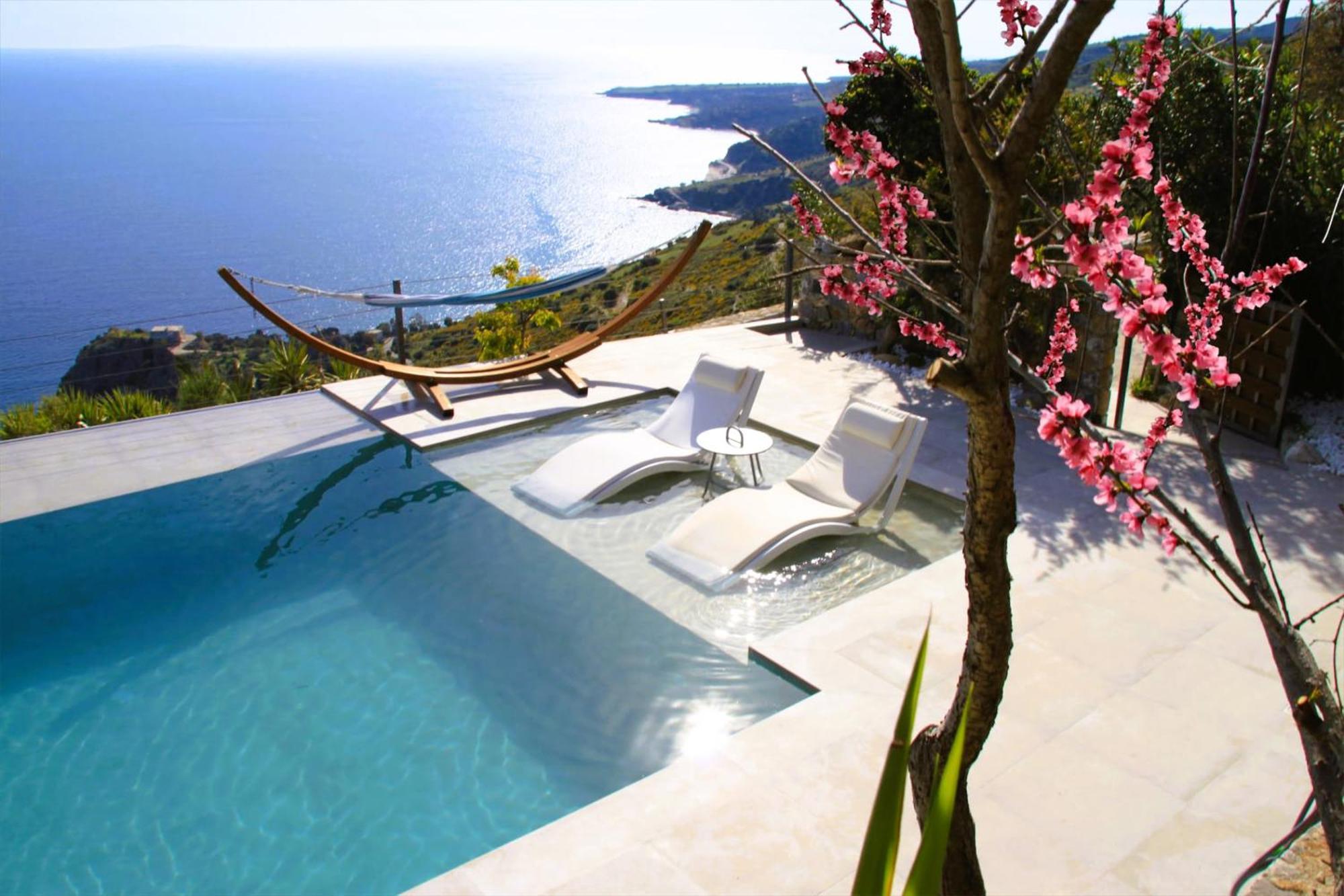 Anemos Luxury Villas Rodakino Exterior photo